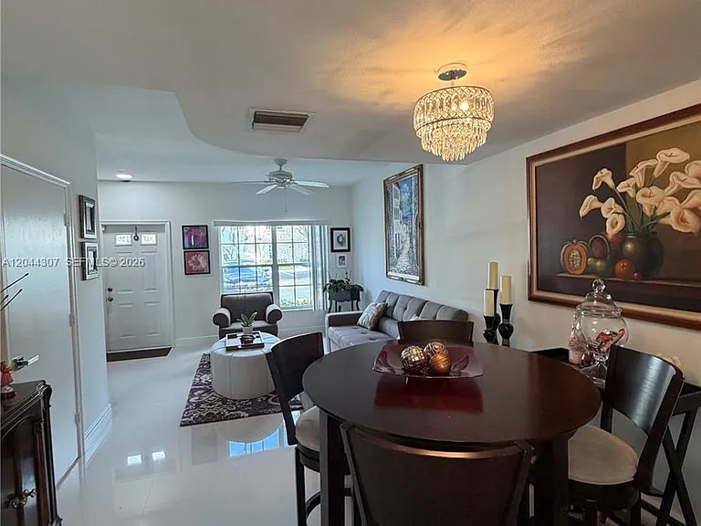 16619 Hemingway Dr — Photo 4