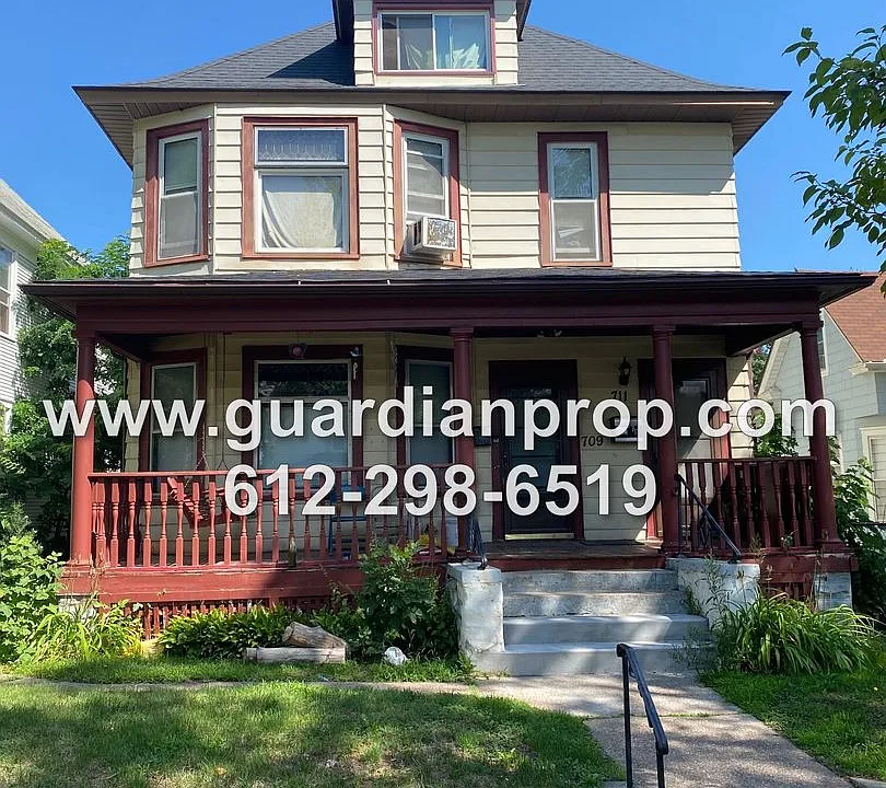 709-711 Jessamine Ave E