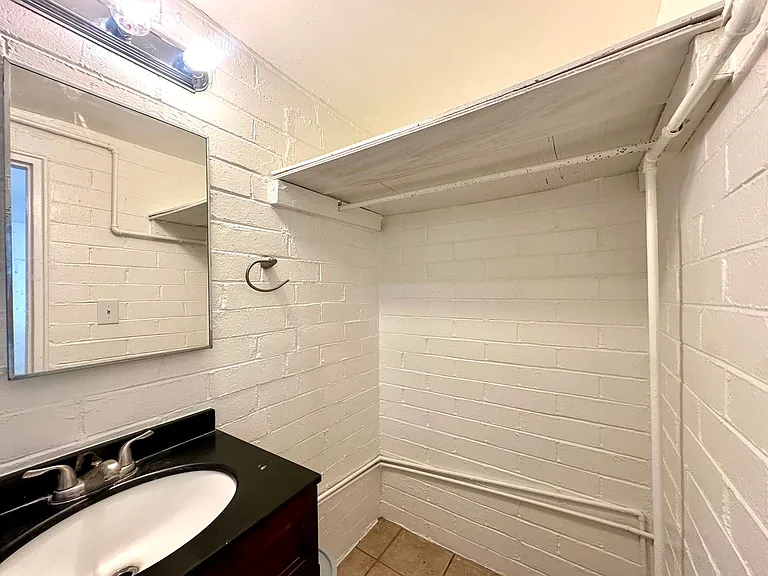 Studios and 1 bedrooms that include all utilities! Off Street Parking and Tile Flooring! — Photo 7