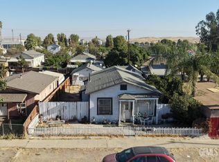 704 Kern St, Taft, CA 93268