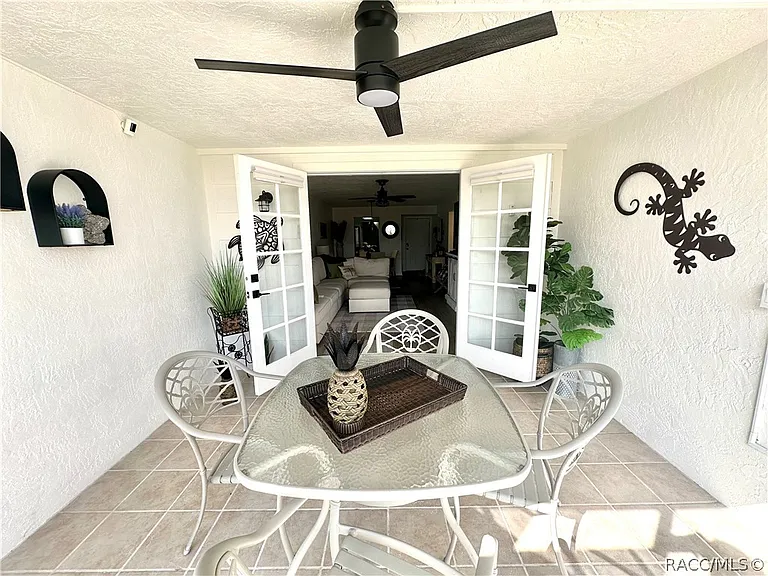 636 E Gilchrist Ct #2A — Photo 14