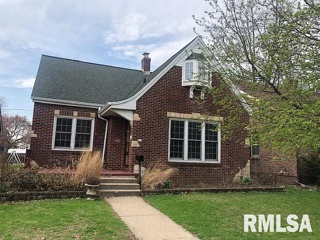 516 W Melbourne Ave photo 1