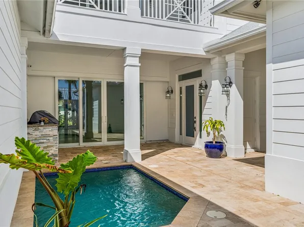 110 Strand Dr, Indian River Shores, FL 32963