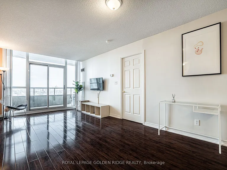18 Spring Garden Ave #1506 — Photo 9