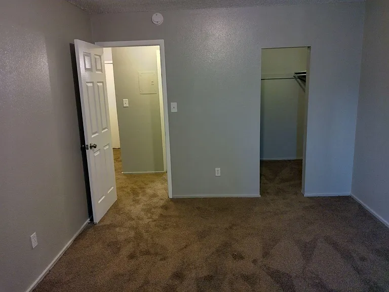 1425 N Yosemite St #11 — Photo 11
