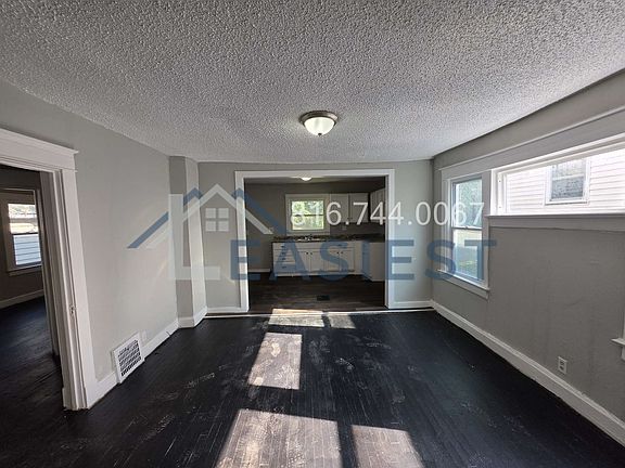 5th image of 3904 Smart Ave