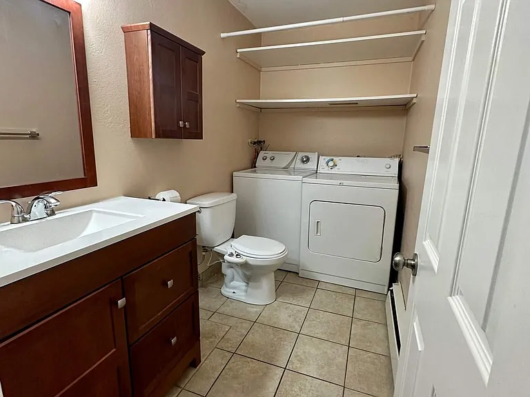 7210 Sanak Cir #A — Photo 10