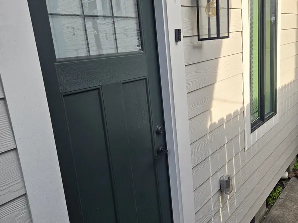 5488 Darling St Unit 4, Houston, TX 77007