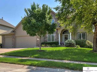 2207 N 170th St, Omaha, NE 68116