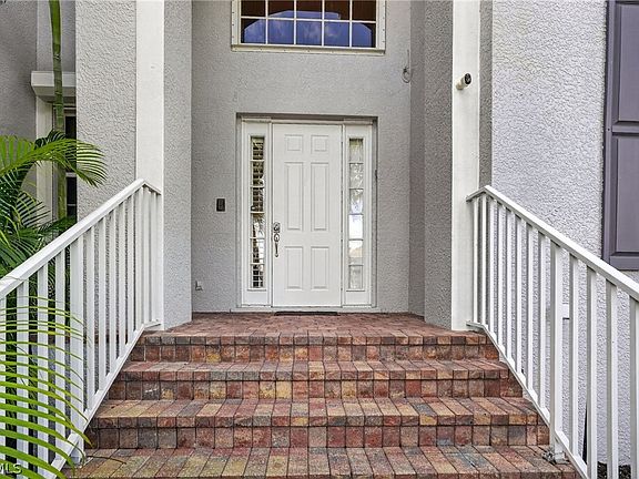 2nd image of 5541 Harborage Dr