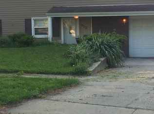 852 W 72nd Ct, Merrillville, IN 46410