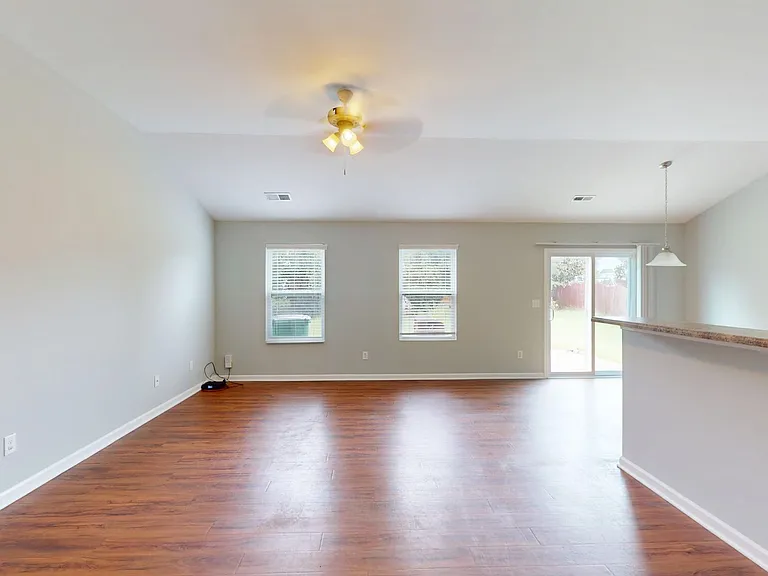 10612 Kempsford Dr — Photo 13