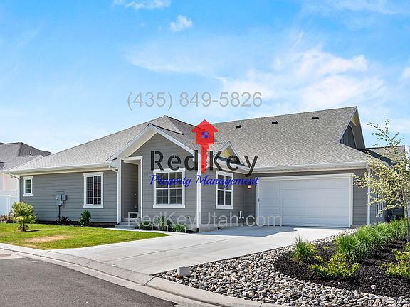 574 E Glenpoint Ct_08062023