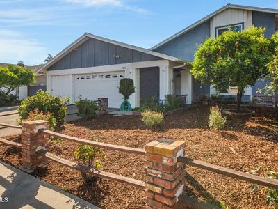 886 Erringer Rd, Simi Valley, CA, 93065