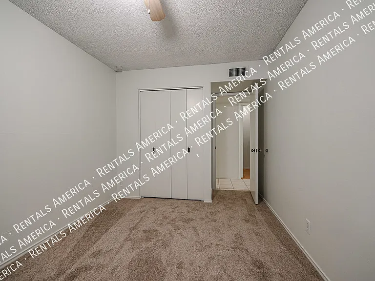 6626 N Majorca Ln W — Photo 10