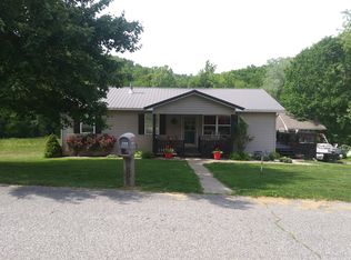 552 Sherwood Dr, Grayson, KY 41143
