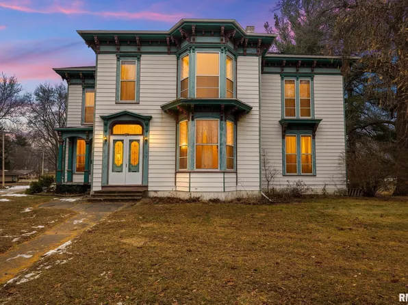 114 N Fulton St, Lacon, IL 61540