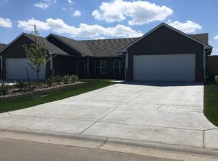 5527 N Edwards Cir, Wichita, KS 67204