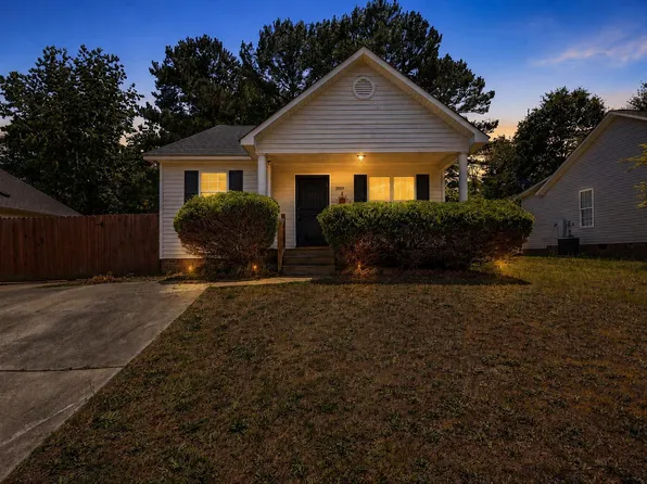 2889 Bennington Dr, Clayton, NC 27520