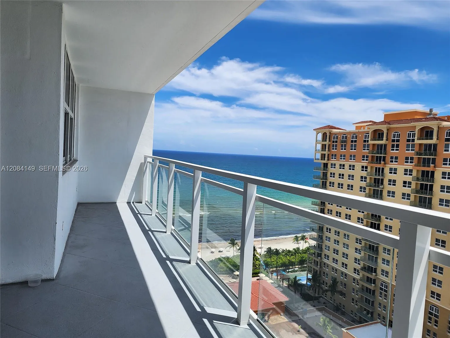 Parker Plaza Condo Estate — Photo 3