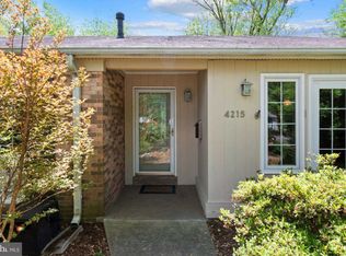 4215 Holborn Ave, Annandale, VA 22003