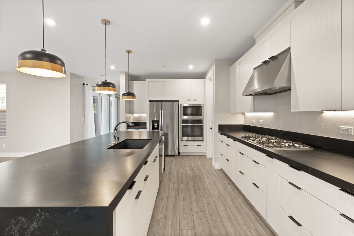 next background image