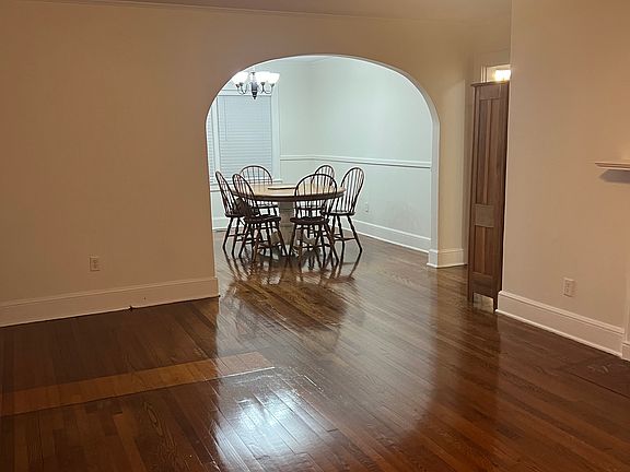 4th image of 307 Augusta Rd