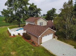 1015 Layton Rd, Anderson, IN 46011