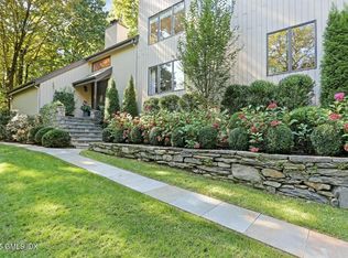 10 Stepping Stone Ln, Greenwich, CT 06830