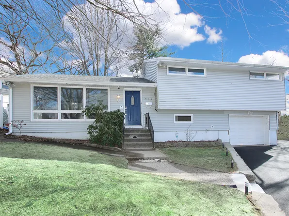 120 Windy Drive, Waterbury, CT 06705