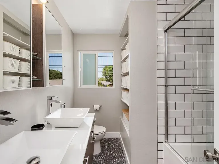 1516 Encino Ave #B — Photo 30