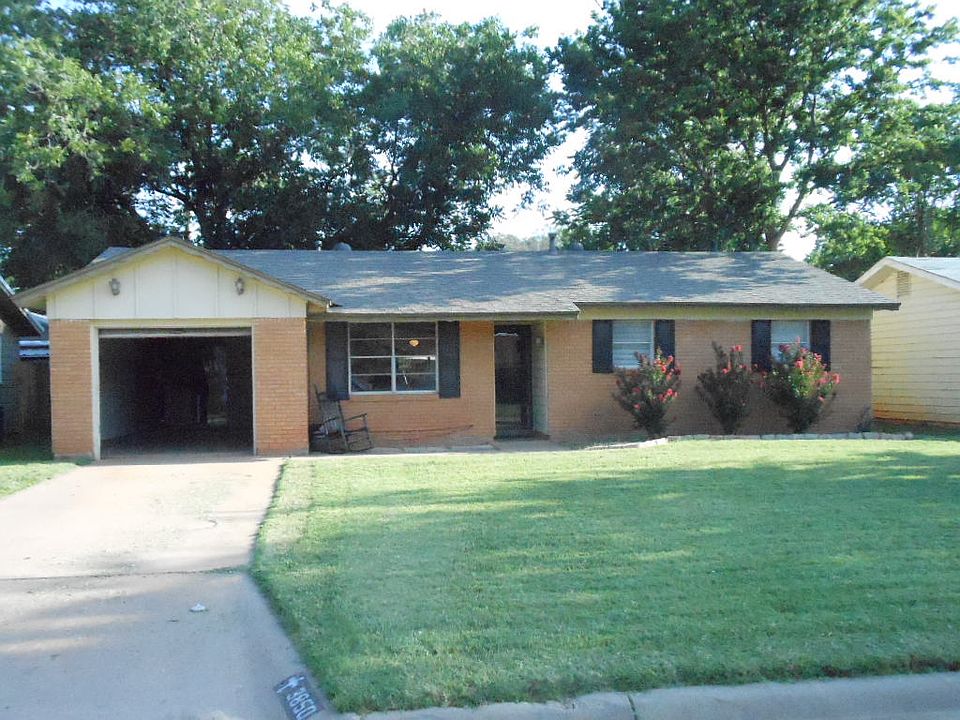 1st image of 3850 Janice Ln