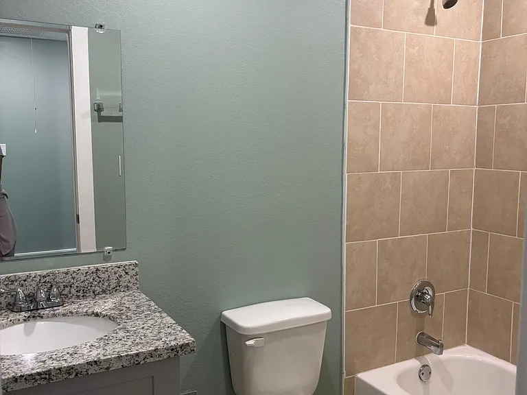 8220 Crestview Dr #B — Photo 7