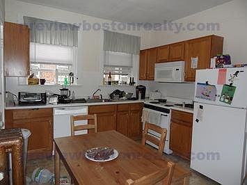 2nd image of 31 South St #81