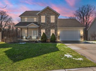 252 Eagle Ridge Dr, Valparaiso, IN 46385