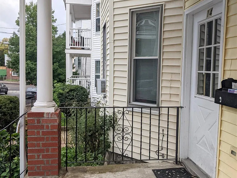 12 Belknap St #2 — Photo 26