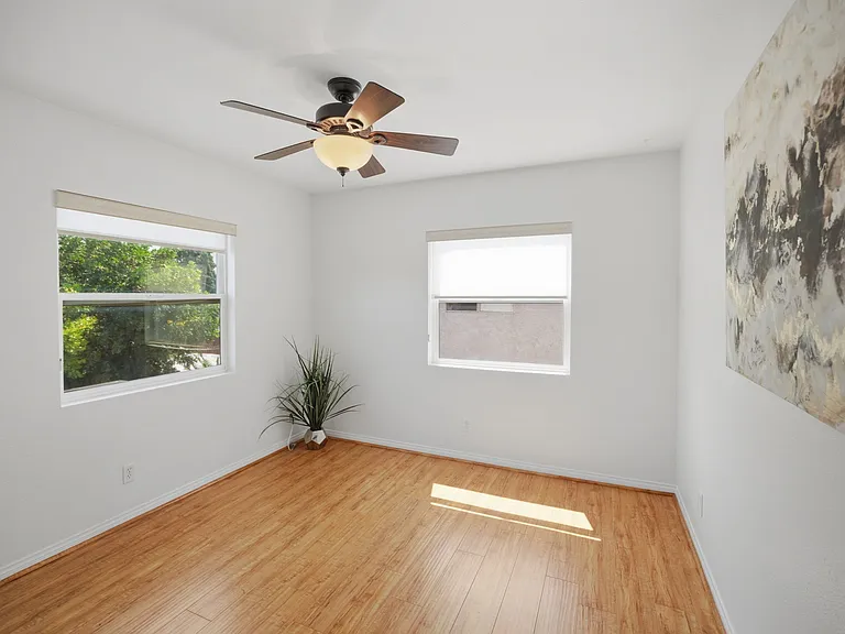 340 N La Fayette Park Pl — Photo 15