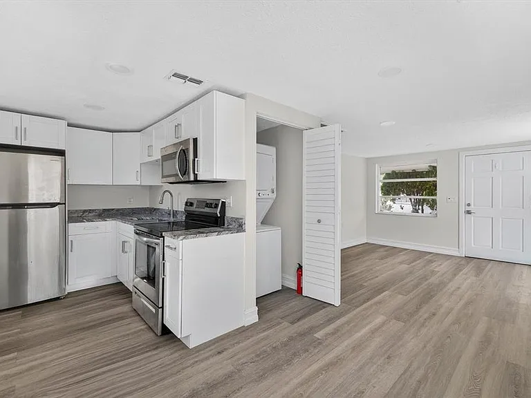5409 Oceanic Rd — Photo 25