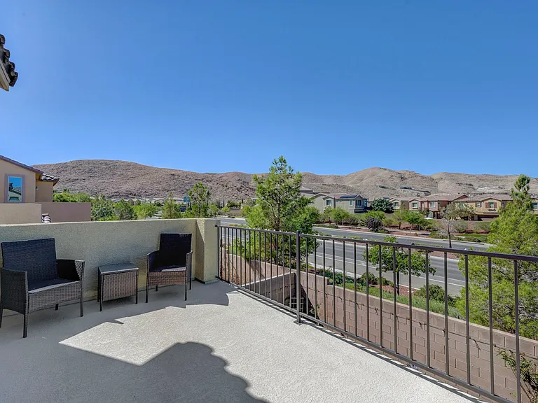 12321 Silvana St — Photo 51