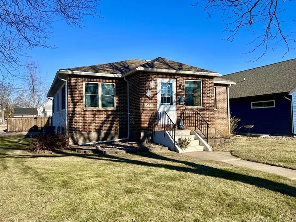 2101 Green Bay STREET, La Crosse, WI 54601