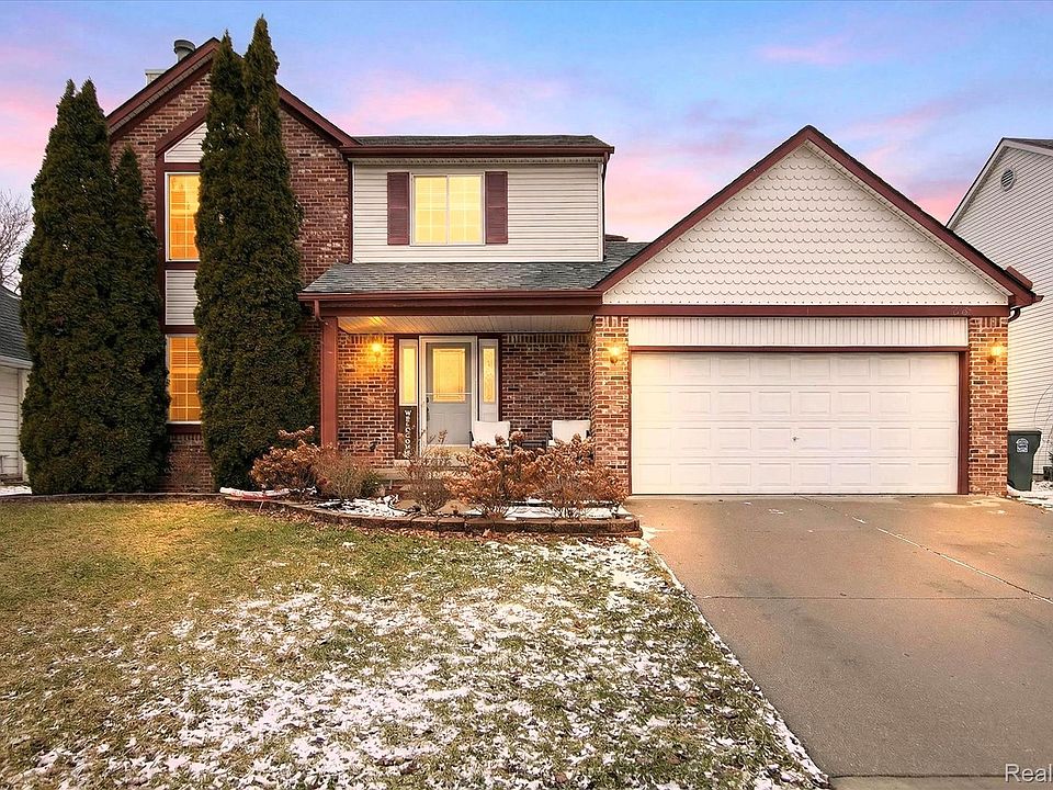 1st image of 2328 Amber Dr