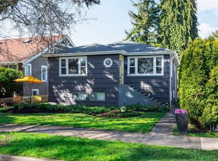 244 Linden Ave, Victoria, BC V8V 4E5