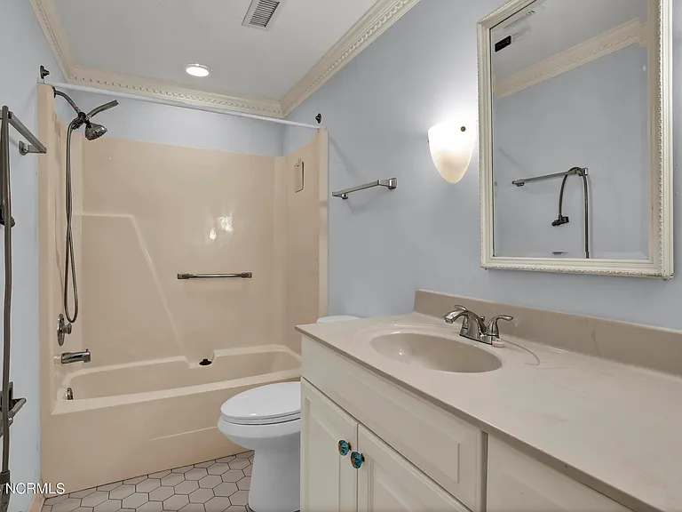 115 Longstreet Dr #101 — Photo 12