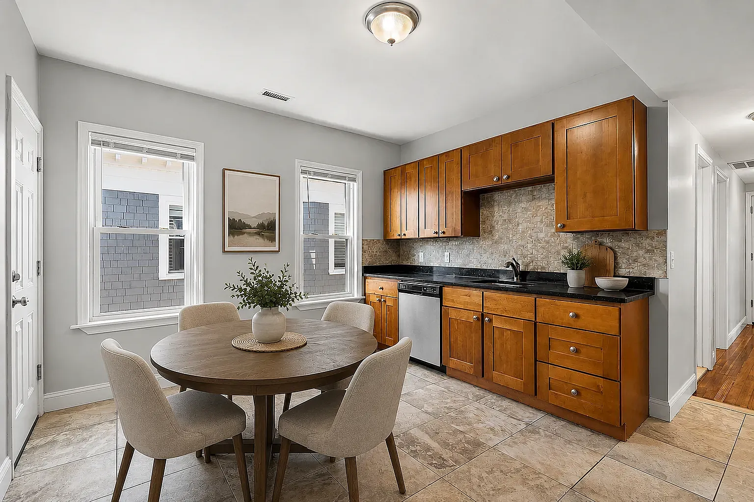3 bed, 1200 sqft, $3,300 — Photo 1
