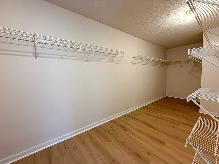 1570 Swan Valley Ct — Photo 13