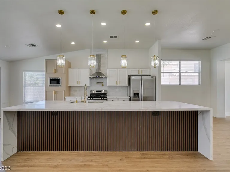 7824 Villa Finestra Dr — Photo 16