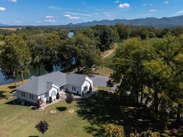 4348 Park Way, Elkton, VA 22827