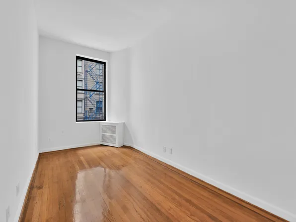 121 Madison Avenue image 3 of 10