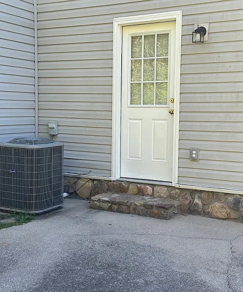 45 Stratos Ln — Photo 3