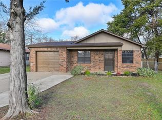 2411 Driftwood Dr, Bryan, TX 77803